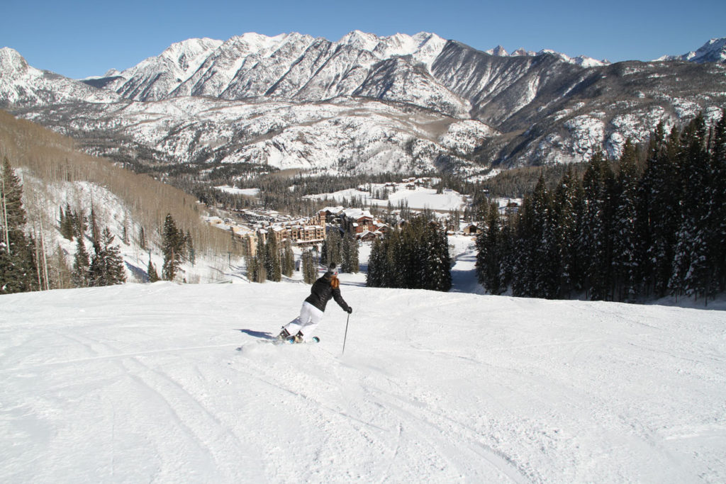 Top 10 Colorado Ski Resorts For Families 5645