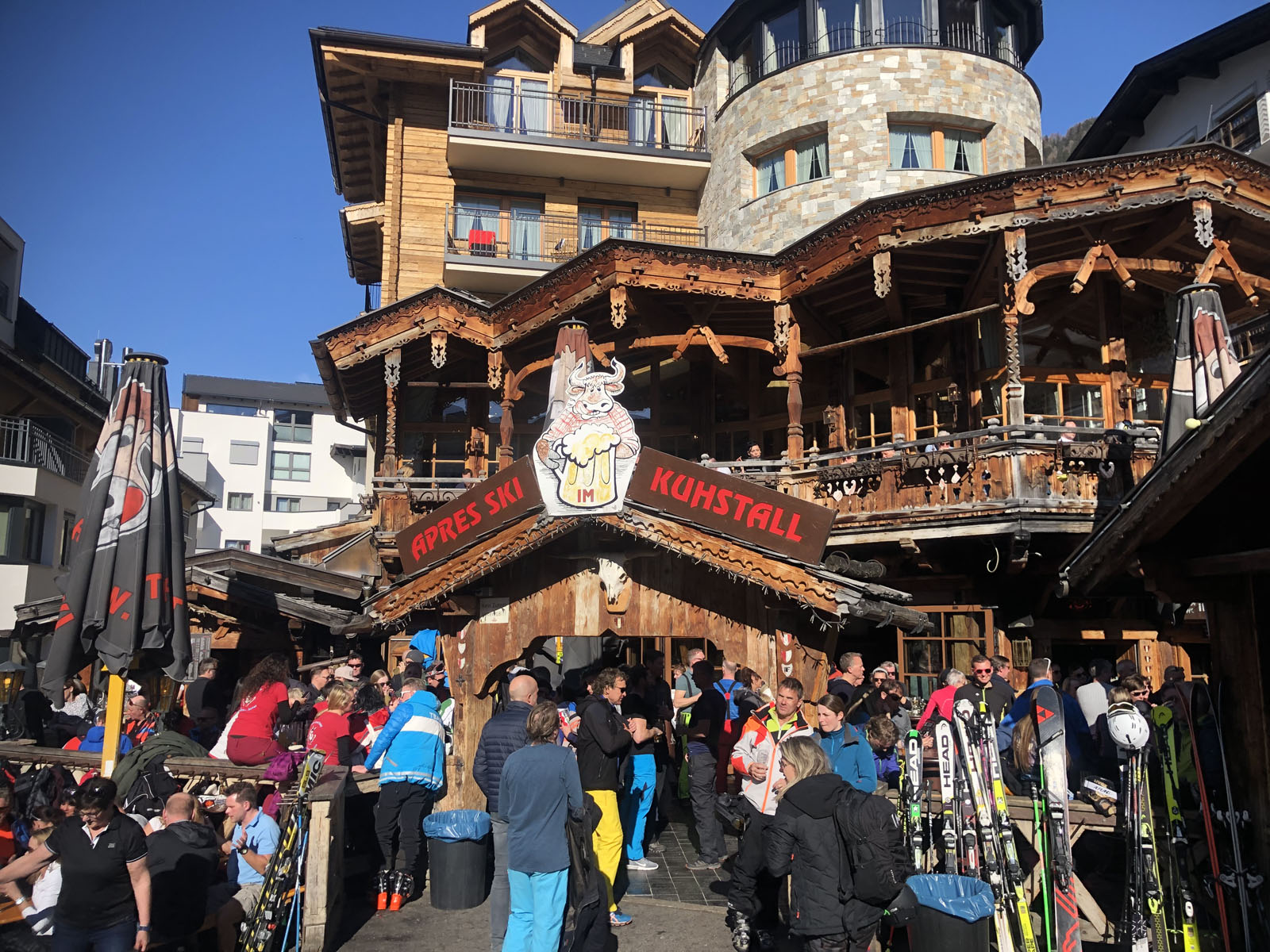 51 HQ Images Top 10 Apres Ski Bars / The 10 Best Ski-In, Ski-Out Bars in the World for the ...